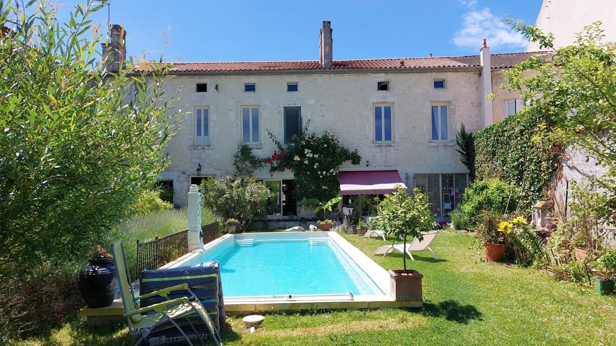 La Gueriniere Bella Romantica Chateauneuf-sur-Charente Luaran gambar